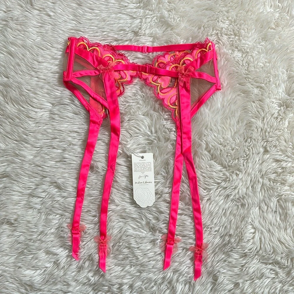 For love & lemons Hot Pink Lace Garter Belt - Picture 5 of 5